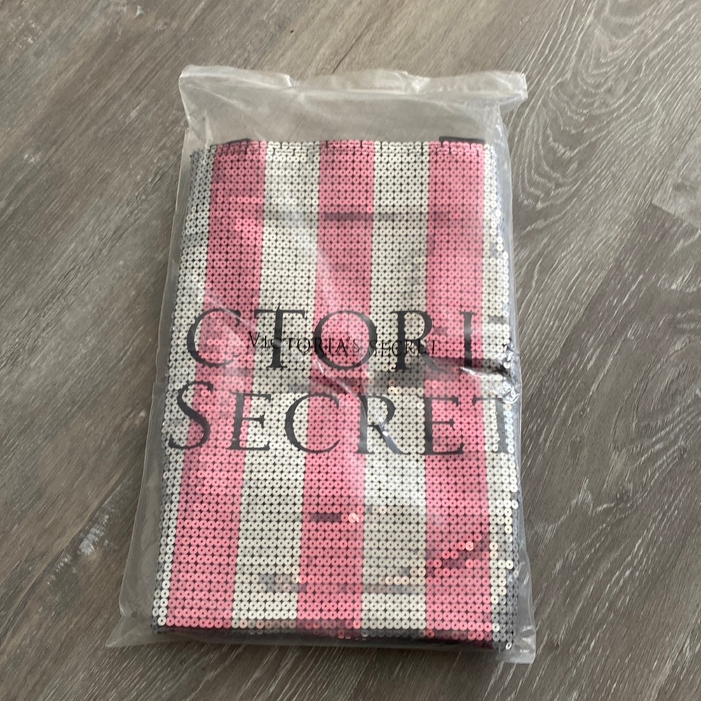 New Victoria's secret bag.